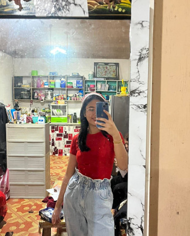 angela.manalang