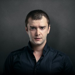 Yağız Can Konyalı as Mert Altay in Arıza