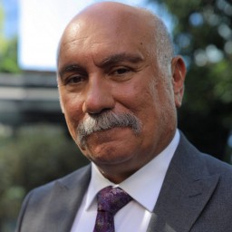 Mustafa Avkıran as Cengiz Erdenet