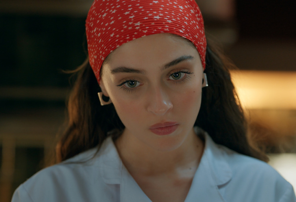 Leyla: Trailer, Cast & More on the 'Avenida Brasil' Remake