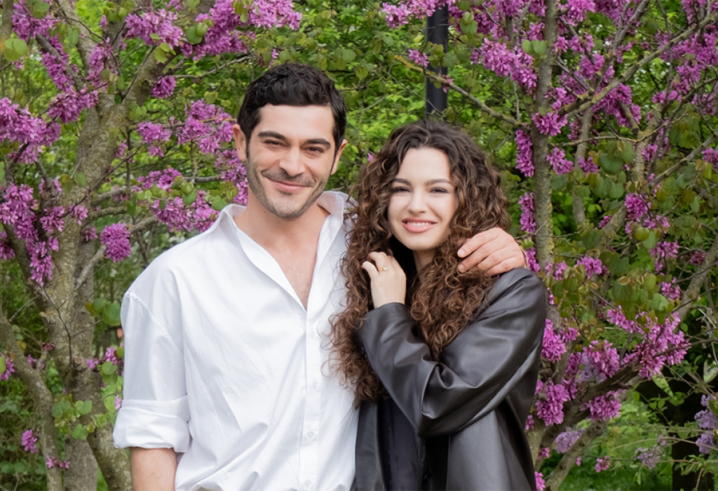 Bir Gece Masalı: Burak Deniz, Su Burcu Yazgı Coşkun on Their Characters in atv’s Latest Hit Series