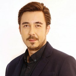 Cemil Büyükdöğerli as Onur Bozan