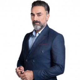Selim Bayraktar as Ali Osman