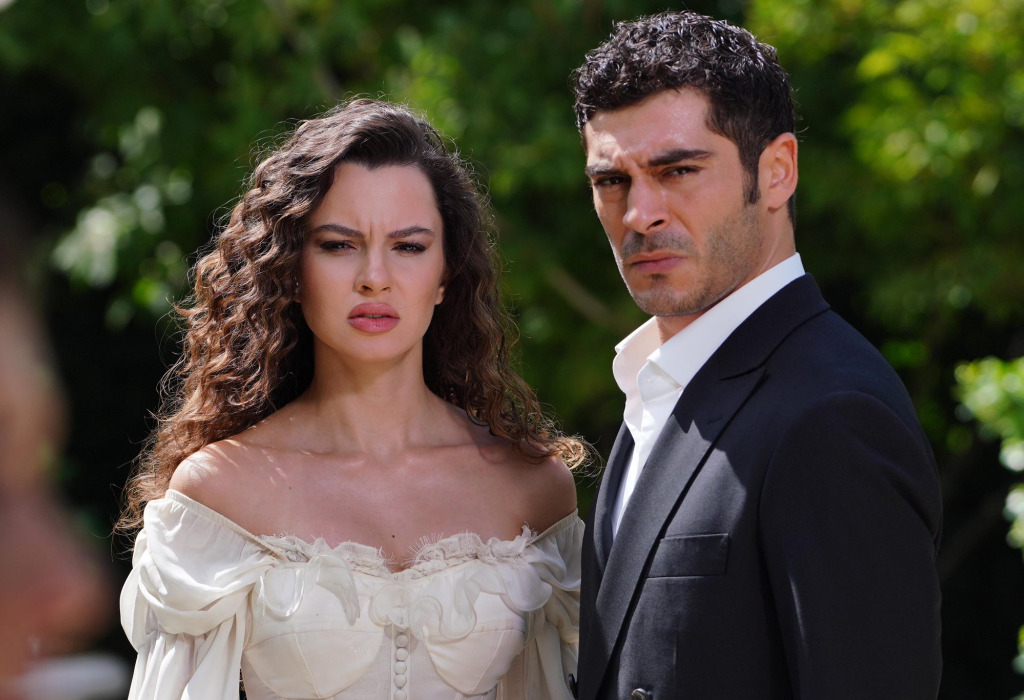 ATV's 'The Nightfall' (Bir Gece Masalı) to Air in Panama