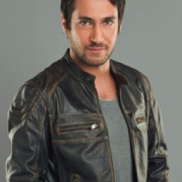 Berk Hakman as Kaan