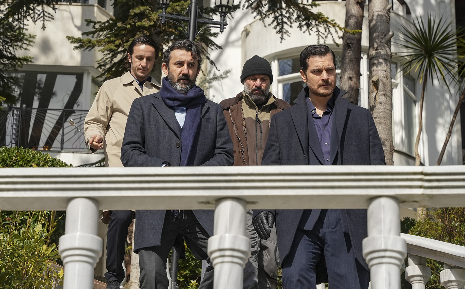 Eşref Rüya: Season 1, Episode 1 - Dizilah