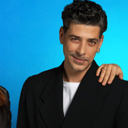 Alper Saldıran as Hakan