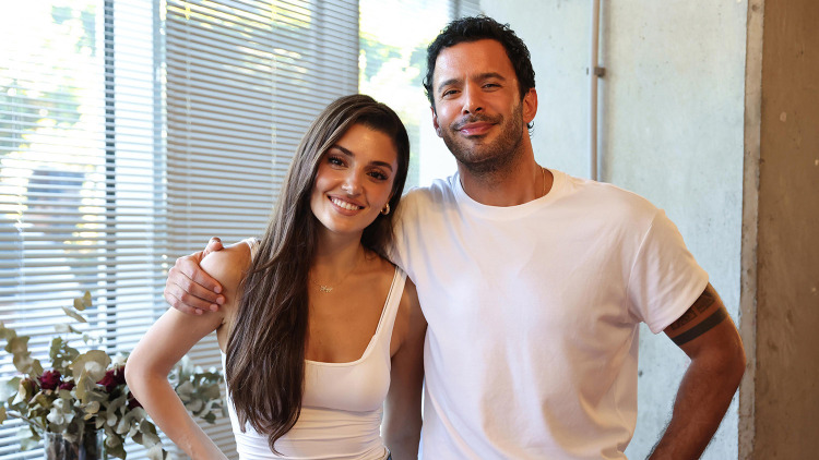 'Aşk ve Gözyaşı': Barış Arduç, Hande Erçel to Star in Turkish Remake of "Queen of Tears"