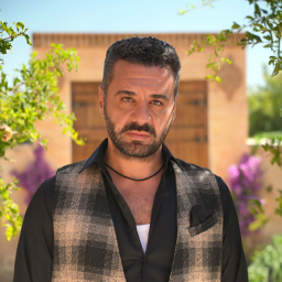 Onur Bilge as Akif in Halef: Köklerin Çağrısı