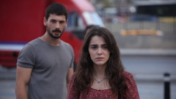 Aşk Ağlatır: Season 1, Episode 1 Image
