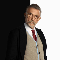 Tamer Levent as Hidayet