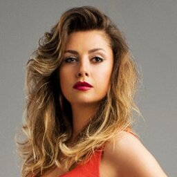 Toprak Sağlam as Gözde