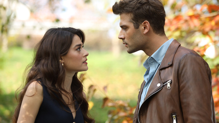 Ануста бөтелкеге назар аударыңыз