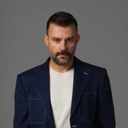 Salih Bademci as Çetin Eroğlu