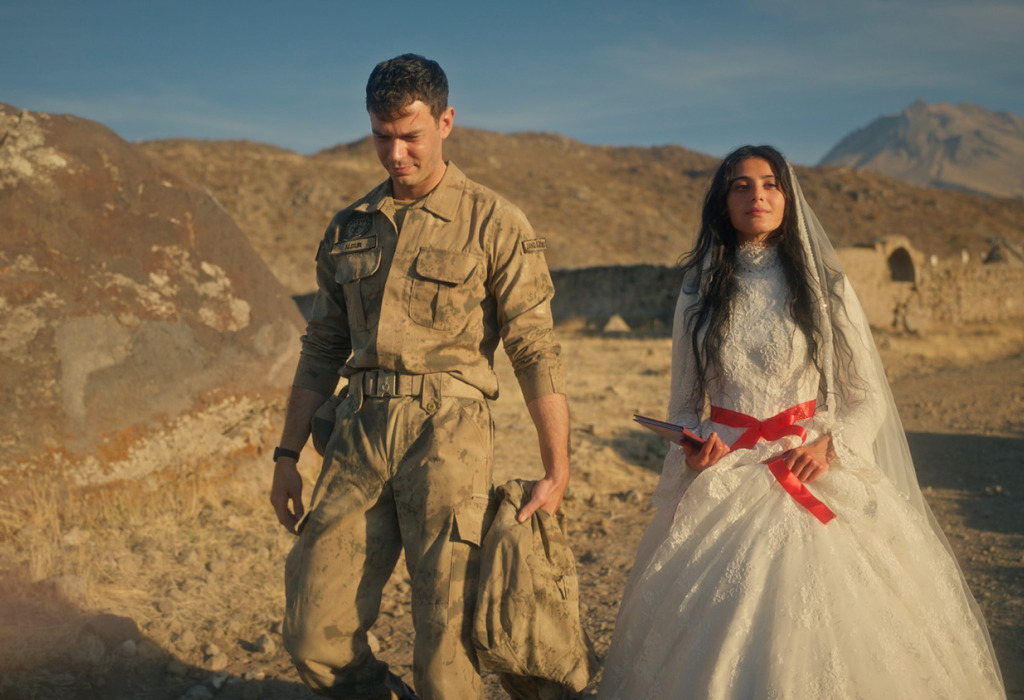 First Look: 'Sevdiğim Sensin' on Star TV (Cast + Plot Summary)