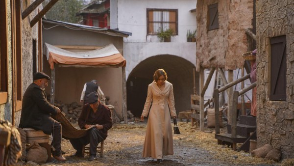 Aziz: Season 1, Episode 3 Image