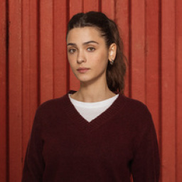 Yaren Yapıcı as Nurgül in A.B.I.