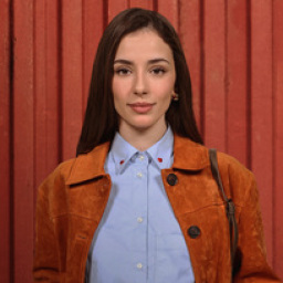 Ebrar Karabakan as Didem in A.B.I.