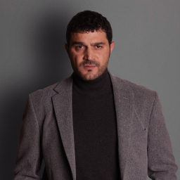 Burak Sevinç as Merdan Hanoğlu