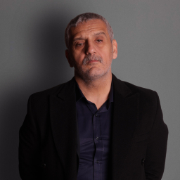Koray Şahinbaş as Efraim Güney
