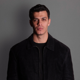 Hakan Çelebi as Paşa Hanoğlu