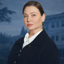 Nisan Büyükağaç as Havva Vardar in Sevdiğim Sensin