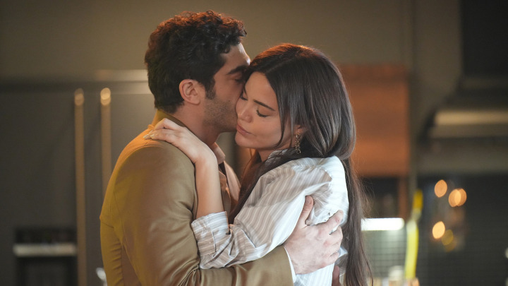 S01E18