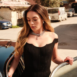 Melis Sezen as Hazan