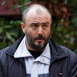 Deniz Hamzaoğlu as Yaşar Saruhanlı