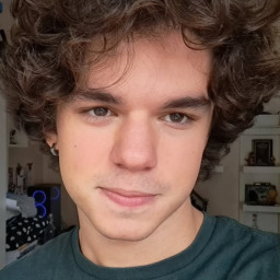 Deniz Ali Cankorur as Bariş