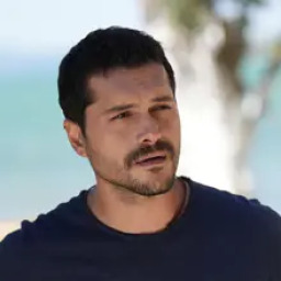 Alperen Duymaz as Yaman