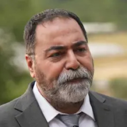 Yüksel Ünal as Kazım in Doğanın Kanunu