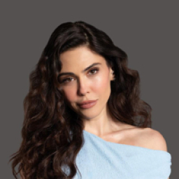 Dilara Aksüyek as Nuray