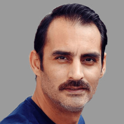 Eşref Seyitoğlu as Kemal in Oyunbozan