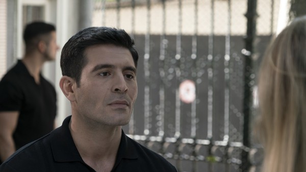 Camdaki Kız: Season 3, Episode 4 Image