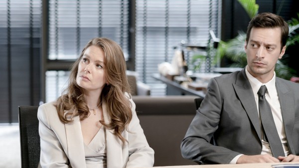 Camdaki Kız: Season 3, Episode 4 Image