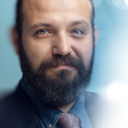 Mert Denizmen as Prof. Dr. Andaç Sağlam