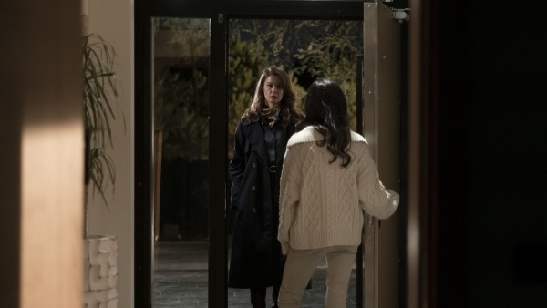 Camdaki Kız: Season 3, Episode 10 Image