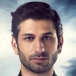 Ushan Çakır as Celil Kamilof