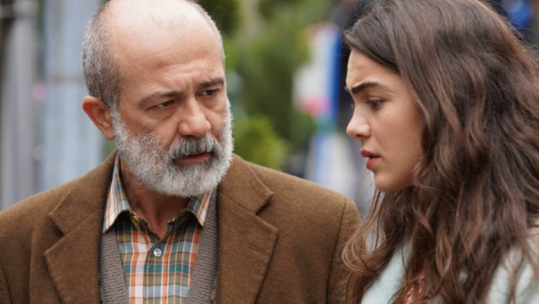 Aşk Ağlatır: Season 1, Episode 9 Image