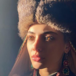 Rabia Soytürk as Karaca