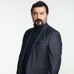 Celil Nalcakan as Akif Atakul