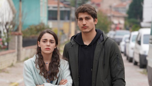Aşk Ağlatır: Season 1, Episode 11 Image