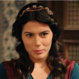 Serenay Aktaş as Ayşe Hatun