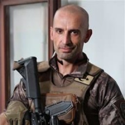Ahmet Pınar as Barbaros Çepni
