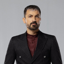 Feyyaz Duman as Behnam