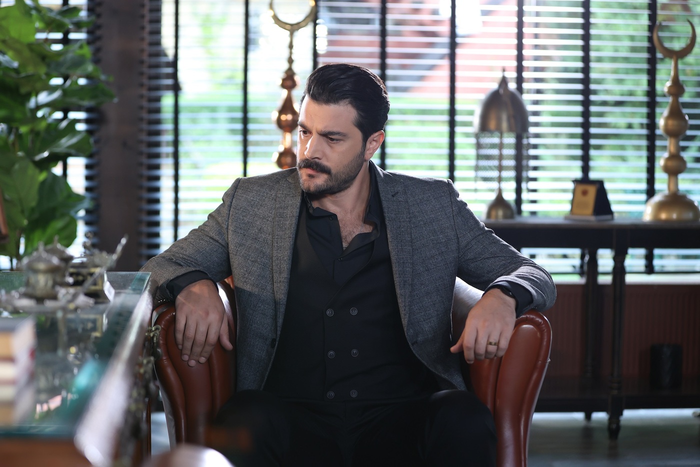 Hudutsuz Sevda (The Brave): Season 1, Episode 5 - Dizilah
