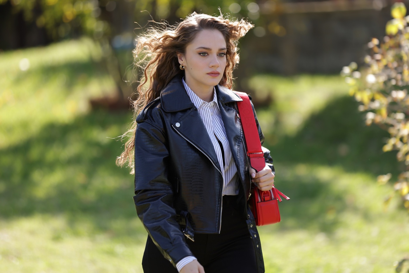 Hudutsuz Sevda (The Brave): Season 1, Episode 6 - Dizilah