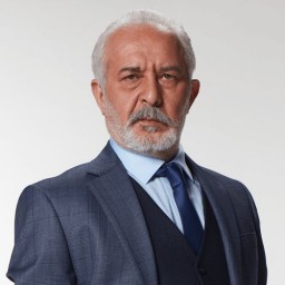 Ali Sürmeli as Kudret Fettah
