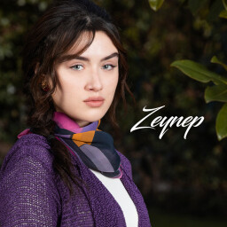 Cemre Arda as Zeynep